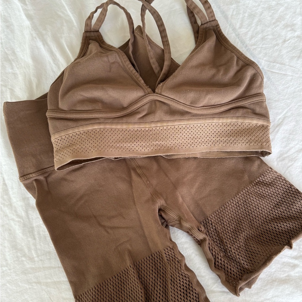 Fabletics Special Edition Mesh Set